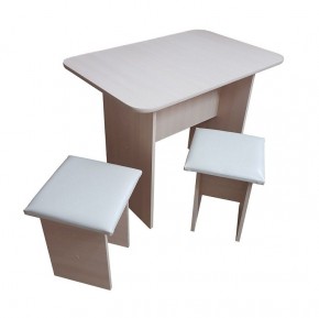 Кухонный стол ЛДСП + 2 табурета в Асбесте - asbest.mebel24.online | фото 1